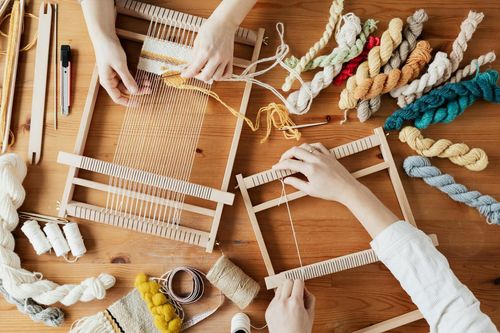 taller creativo dedicado al tejido en telar